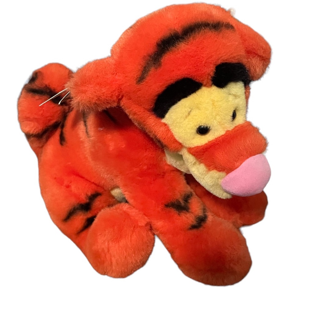 DISNEY TIGER PLUSH 12” STUFFED ANIMAL POOH FRIEND NWT NEW